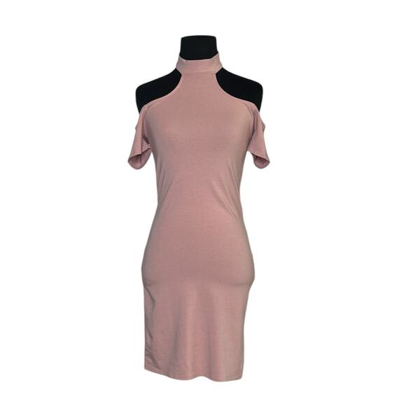 Heart & Hips blush pink cold shoulders mini dress size Small - Picture 1 of 12